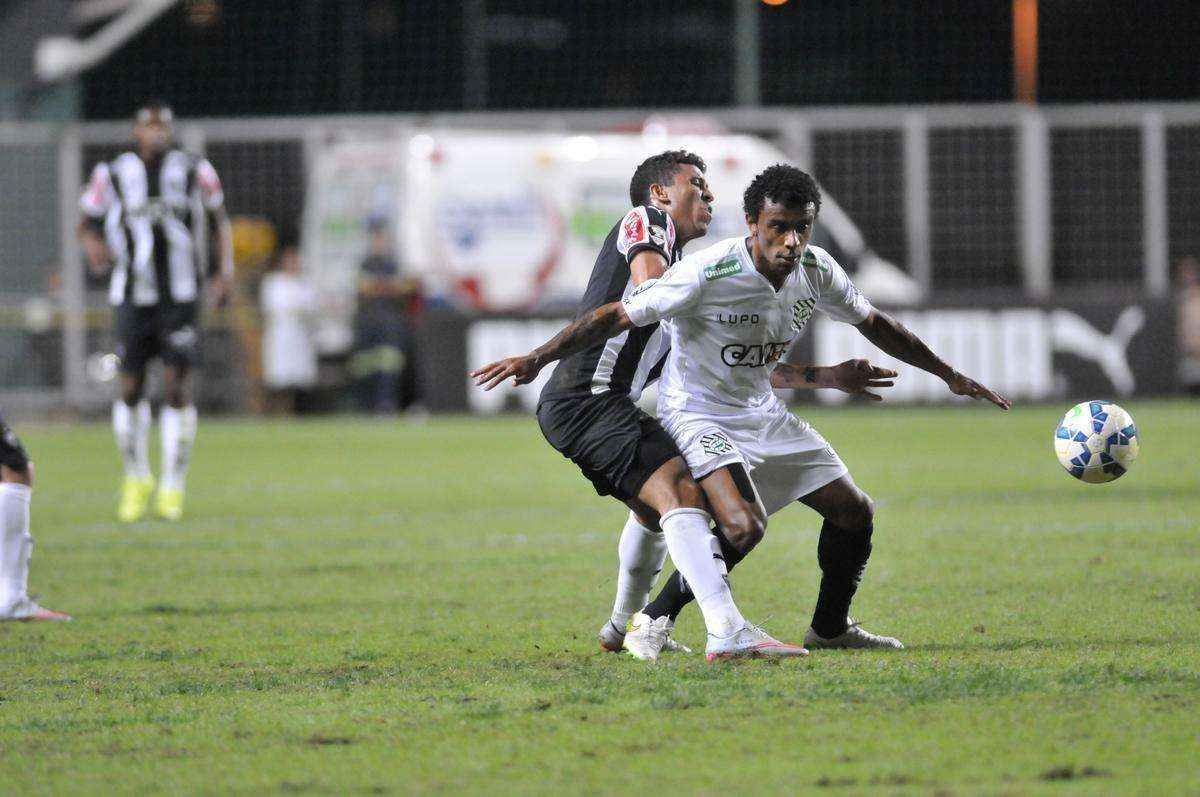 Imagens do jogo entre Atltico e Figueirense, pela 15 rodada do Brasileiro, no Independncia