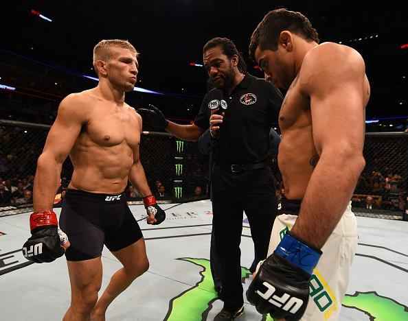 Confira fotos do massacre de TJ Dillashaw sobre Renan Baro no UFC em Chicago
