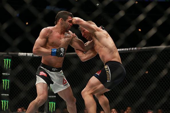 Confira fotos do massacre de TJ Dillashaw sobre Renan Baro no UFC em Chicago