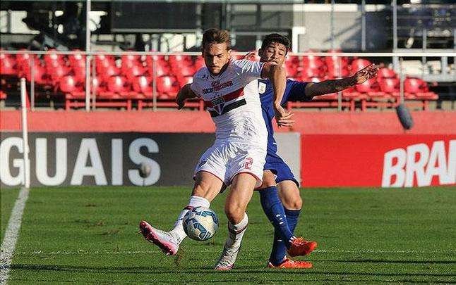 Equipe celeste perdeu mais um jogo sob o comando do tcnico Vanderlei Luxemburgo