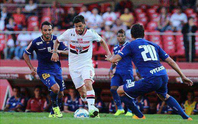 Equipe celeste perdeu mais um jogo sob o comando do tcnico Vanderlei Luxemburgo
