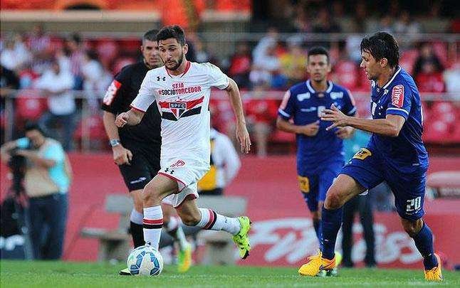 Equipe celeste perdeu mais um jogo sob o comando do tcnico Vanderlei Luxemburgo