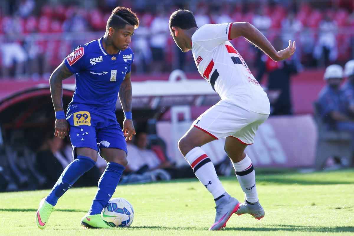 Equipe celeste perdeu mais um jogo sob o comando do tcnico Vanderlei Luxemburgo