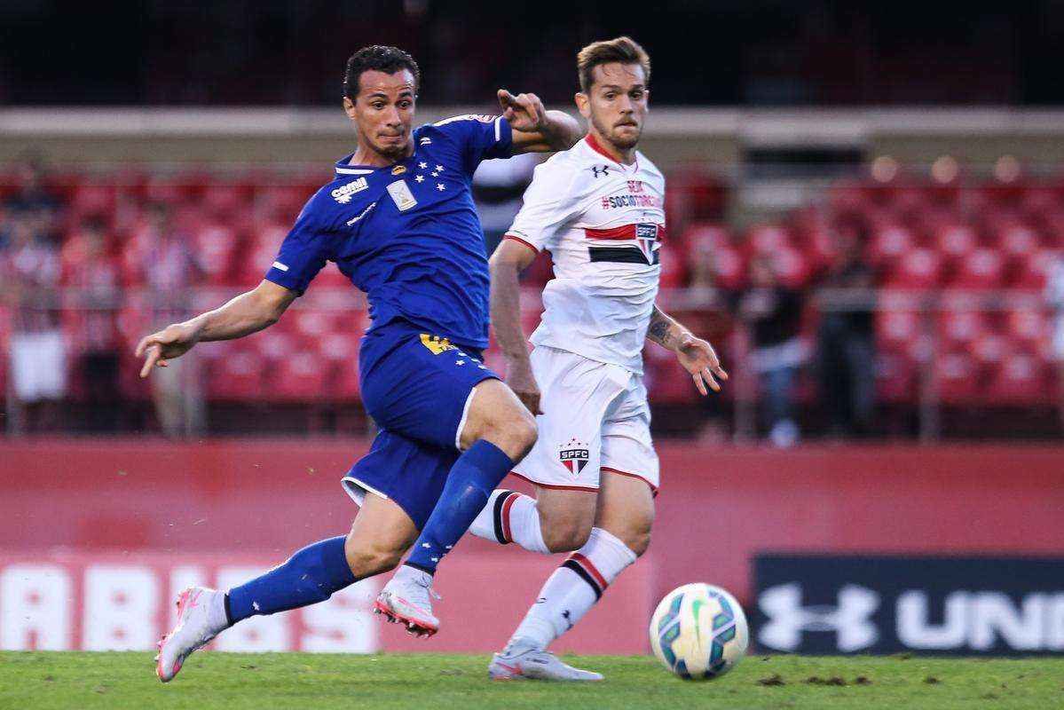 Equipe celeste perdeu mais um jogo sob o comando do tcnico Vanderlei Luxemburgo