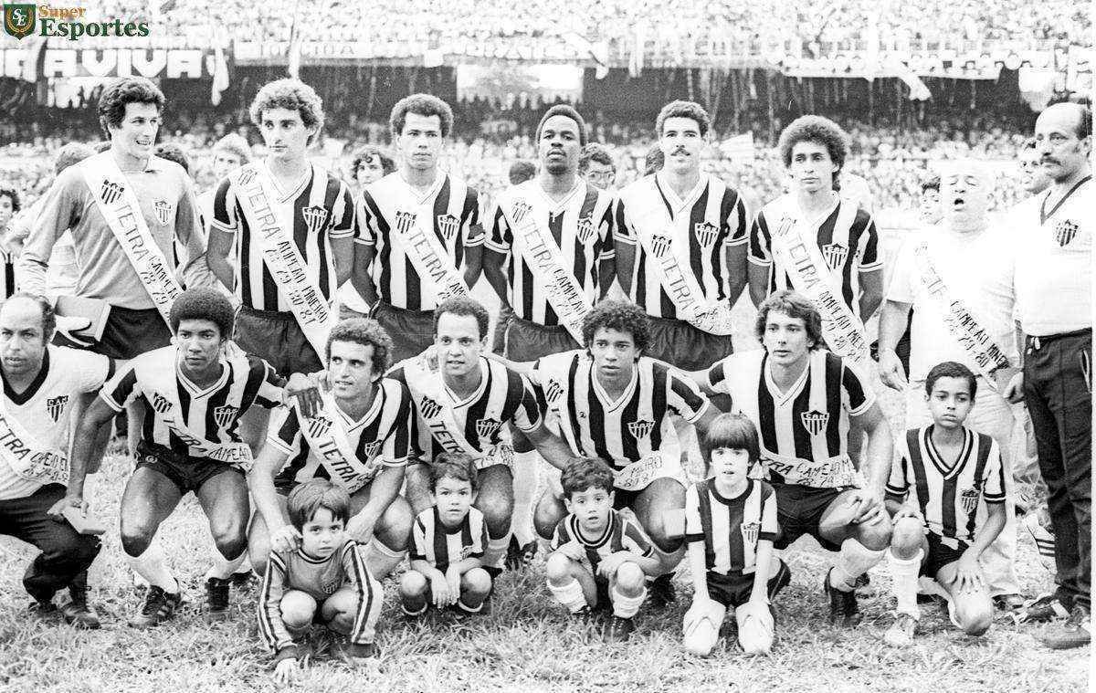 Atlético tetracampeão mineiro, em 1981. Em pé: João Leite,Osmar Guarnelli, Luizinho, Miranda, Cerezo e Jorge Valença. Agachados: Tita, Geraldo, Reinaldo, Renato Dramático, Éder Aleixo.