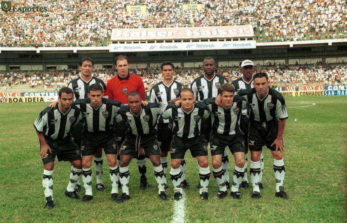 Atlético vice-campeão brasileiro de 1999: Em pé: Galván, Velloso, Ronildo, Claudio Caçapa e Walmir. Agachados: Marques, Lincoln, Bruno, Robert, Valdir e Guilherme.