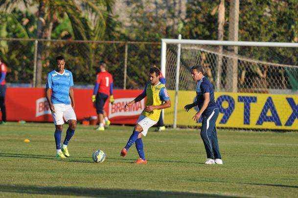 Imagens do treino do Cruzeiro nesta quinta-feira na Toca da Raposa II