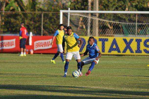 Imagens do treino do Cruzeiro nesta quinta-feira na Toca da Raposa II