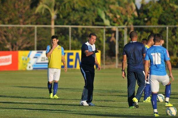 Imagens do treino do Cruzeiro nesta quinta-feira na Toca da Raposa II