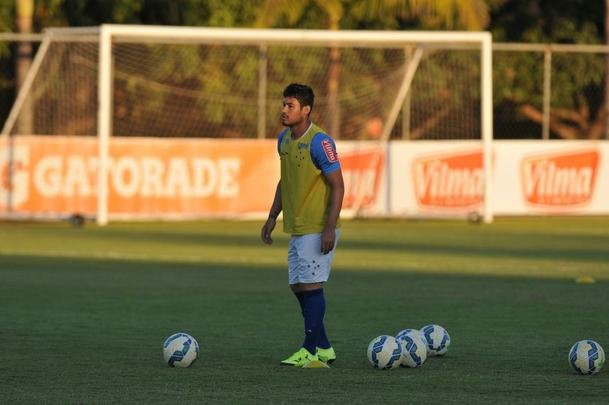 Imagens do treino do Cruzeiro nesta quinta-feira na Toca da Raposa II
