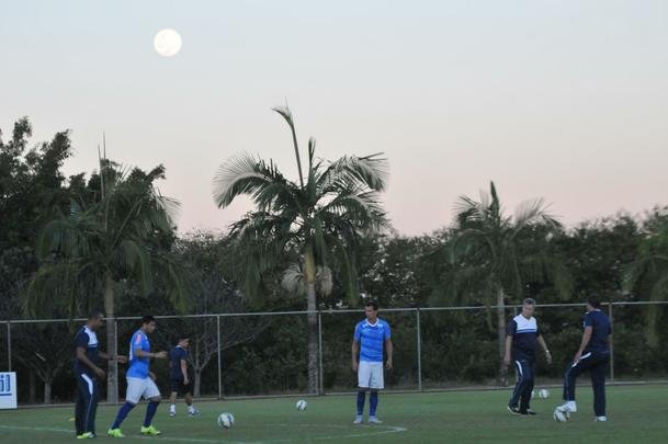 Leandro Damio e Vincius Arajo foram orientados pelo ex-atacante Deivid nos chutes a gol