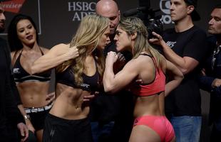 Ronda Rousey e Bethe Pitbull agitam os fs na pesagem do UFC 190, no Rio de Janeiro