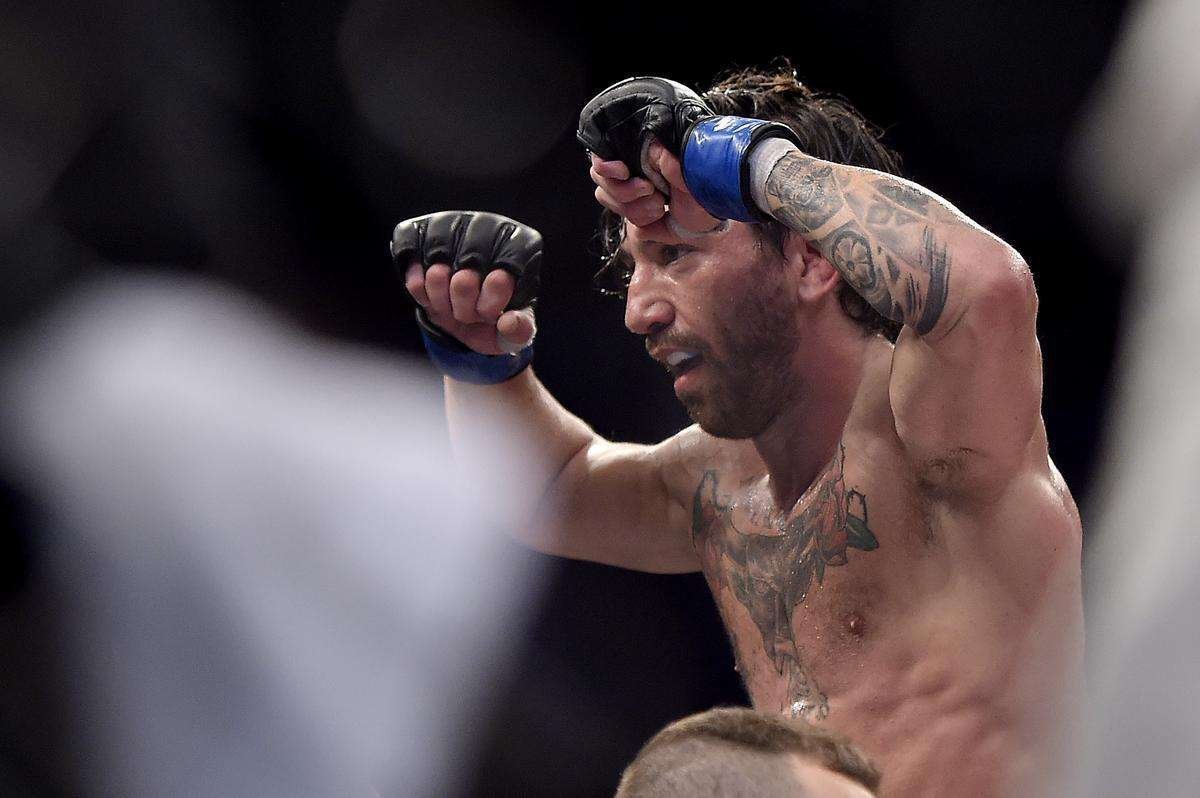 Guido Cannetti (bermuda branca) venceu Hugo 'Wolverine' Viana por deciso unnime 