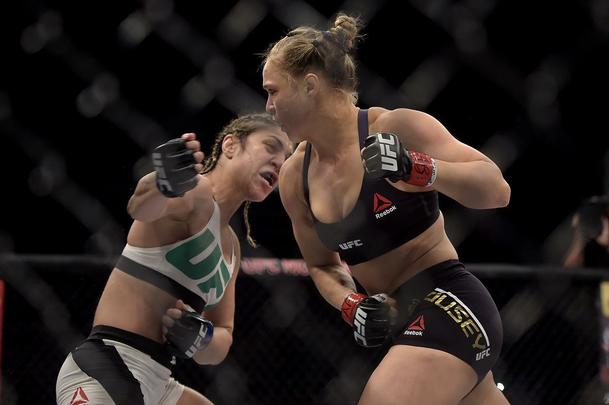 Confira imagens do atropelo de Ronda Rousey sobre Bethe Pitbull