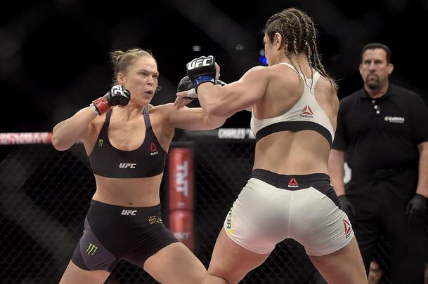 Confira imagens do atropelo de Ronda Rousey sobre Bethe Pitbull