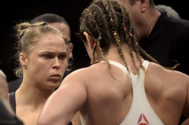 Confira imagens do atropelo de Ronda Rousey sobre Bethe Pitbull