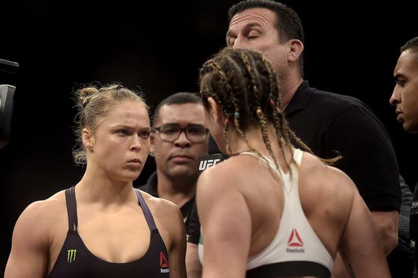 Confira imagens do atropelo de Ronda Rousey sobre Bethe Pitbull