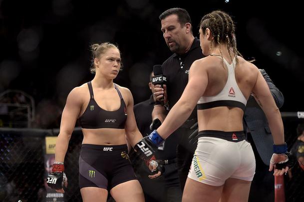 Confira imagens do atropelo de Ronda Rousey sobre Bethe Pitbull