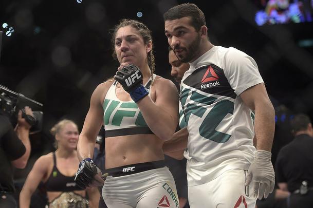 Confira imagens do atropelo de Ronda Rousey sobre Bethe Pitbull