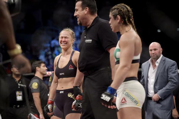 Confira imagens do atropelo de Ronda Rousey sobre Bethe Pitbull