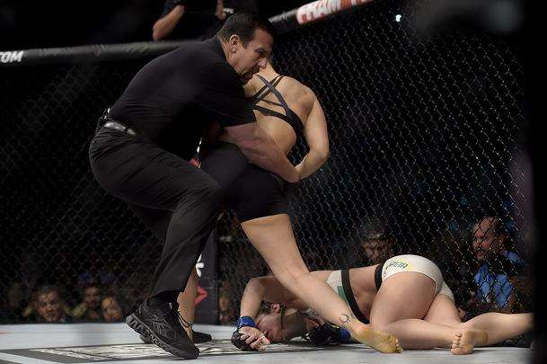 Confira imagens do atropelo de Ronda Rousey sobre Bethe Pitbull