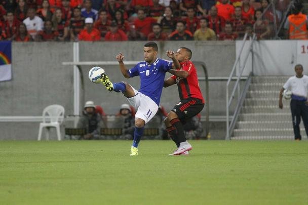 Fotos de Sport x Cruzeiro, na Arena Pernambuco, pela 16 rodada do Campeonato Brasileiro