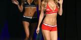 Imagens da pesagem do UFC Fight Night 73 em Nashville - Octagon girls Chrissy Blair e Vanessa Hanson 