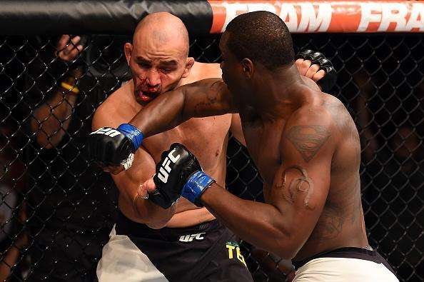 Imagens da vitria de Glover Teixeira sobre Ovince Saint Preux no UFC em Nashville