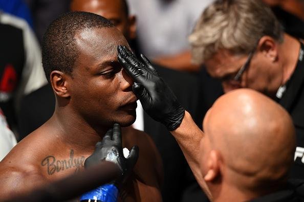 Imagens da vitria de Glover Teixeira sobre Ovince Saint Preux no UFC em Nashville