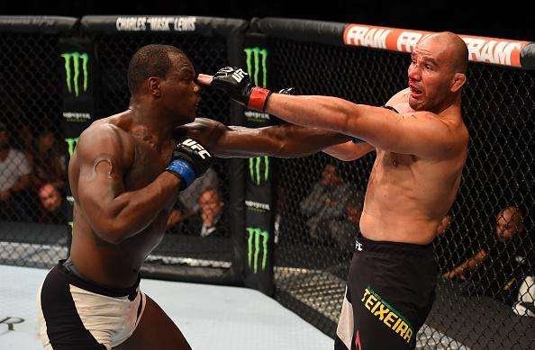 Imagens da vitria de Glover Teixeira sobre Ovince Saint Preux no UFC em Nashville