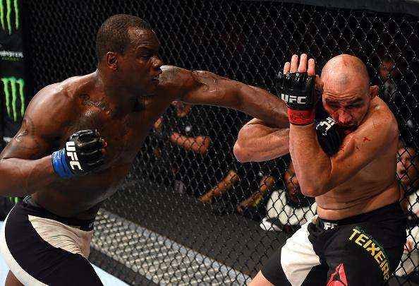 Imagens da vitria de Glover Teixeira sobre Ovince Saint Preux no UFC em Nashville