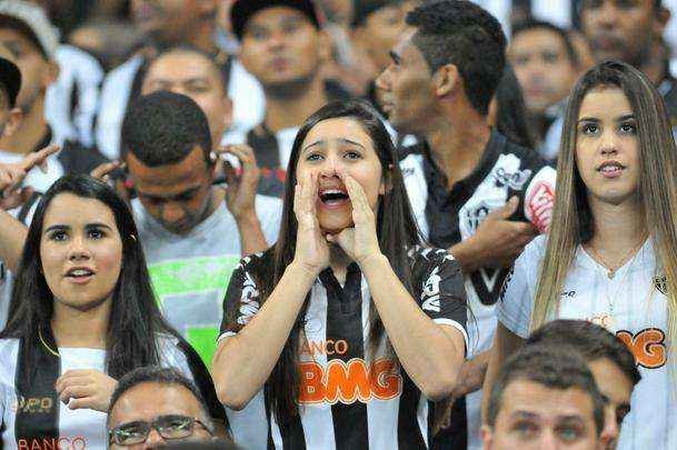 Imagens da torcida alvinegra no confronto contra o Tricolor