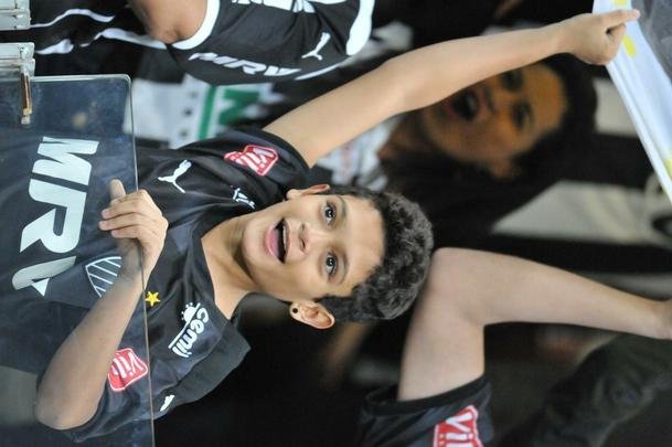 Imagens da torcida alvinegra no confronto contra o Tricolor