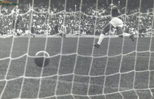 Imagens exclusivas do arquivo do jornal Estado de Minas da partida inaugural do Mineiro, realizada em 5 de setembro de 1965, com vitria da Seleo Mineira por 1 a 0 sobre o River Plate da Argentina. Imagem reproduz o gol histrico de Bugl