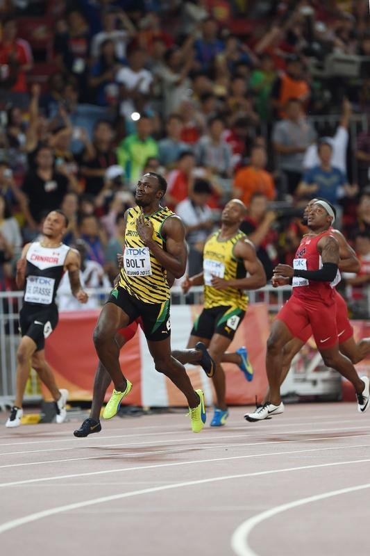 Usain Bolt venceu duelo particular em Pequim com Justin Gatlin e fez tempo 9s79, contra 9s80 do norte-americano