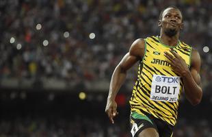 Usain Bolt venceu duelo particular em Pequim com Justin Gatlin e fez tempo 9s79, contra 9s80 do norte-americano