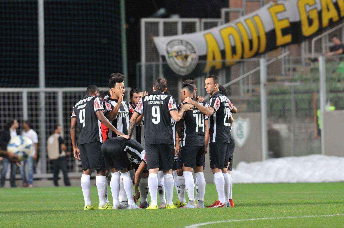 Imagens da partida entre Atltico e Palmeiras, no Independncia, pela 20 rodada do Campeonato Brasileiro