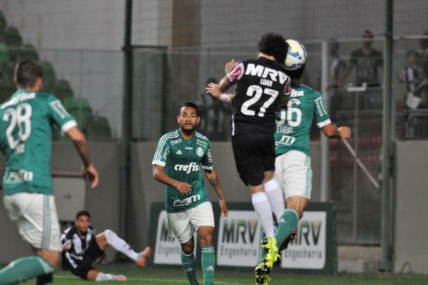 Imagens da partida entre Atltico e Palmeiras, no Independncia, pela 20 rodada do Campeonato Brasileiro