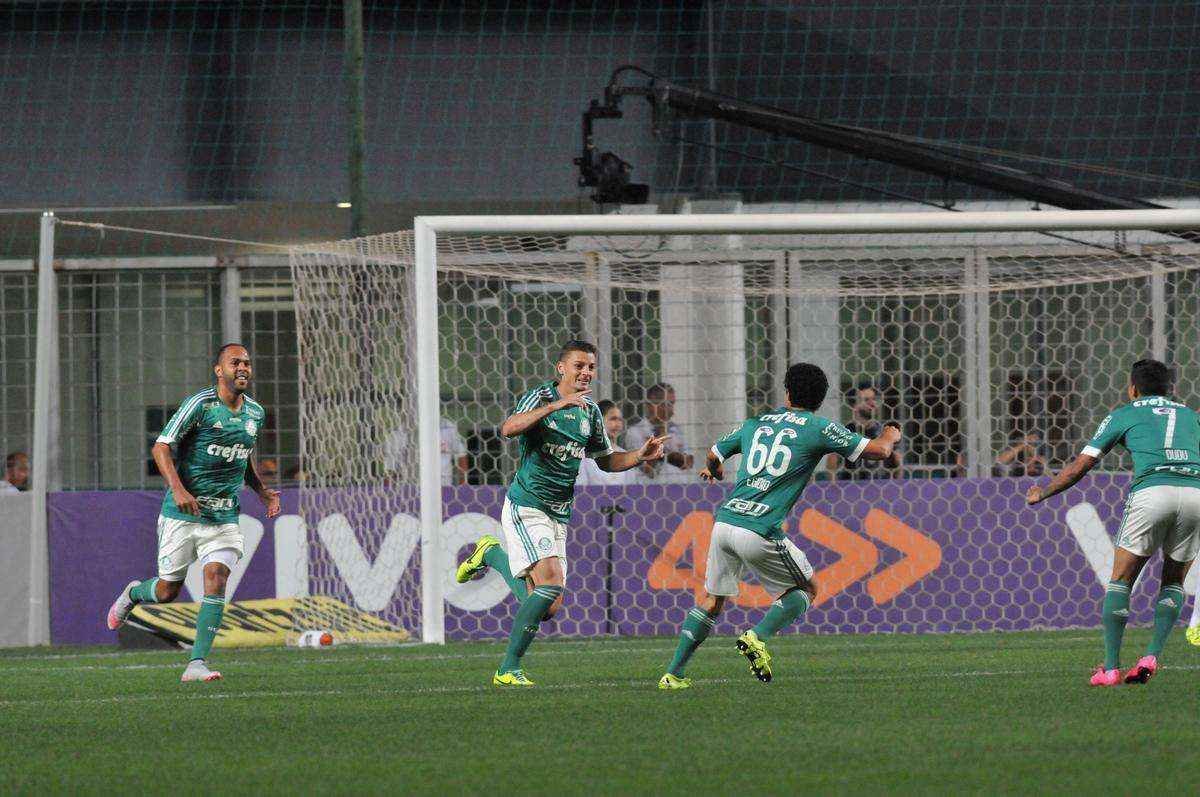 Imagens da partida entre Atltico e Palmeiras, no Independncia, pela 20 rodada do Campeonato Brasileiro