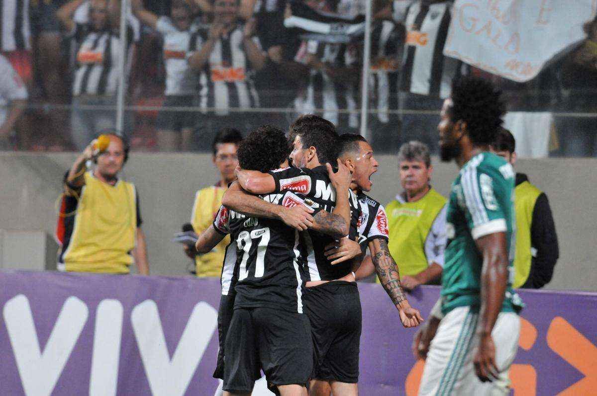 Imagens da partida entre Atltico e Palmeiras, no Independncia, pela 20 rodada do Campeonato Brasileiro