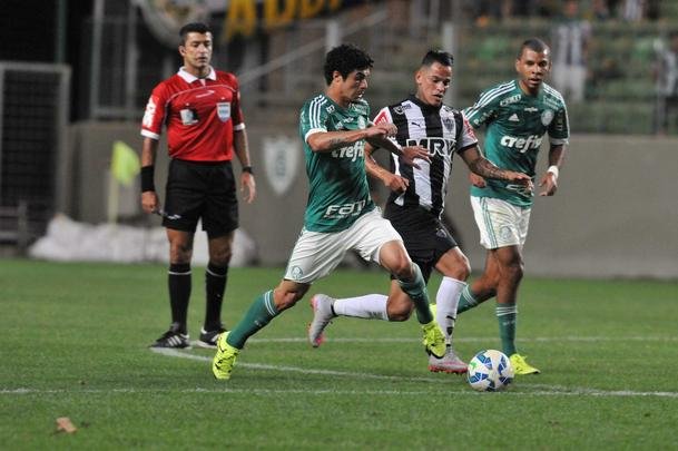 Imagens da partida entre Atltico e Palmeiras, no Independncia, pela 20 rodada do Campeonato Brasileiro
