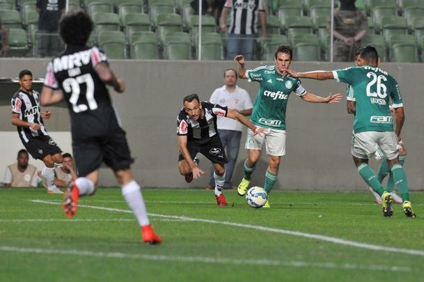 Imagens da partida entre Atltico e Palmeiras, no Independncia, pela 20 rodada do Campeonato Brasileiro