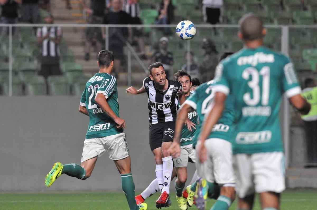 Imagens da partida entre Atltico e Palmeiras, no Independncia, pela 20 rodada do Campeonato Brasileiro