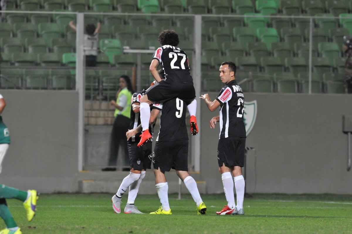 Imagens da partida entre Atltico e Palmeiras, no Independncia, pela 20 rodada do Campeonato Brasileiro