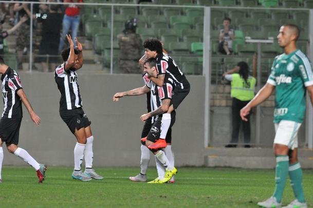 Imagens da partida entre Atltico e Palmeiras, no Independncia, pela 20 rodada do Campeonato Brasileiro