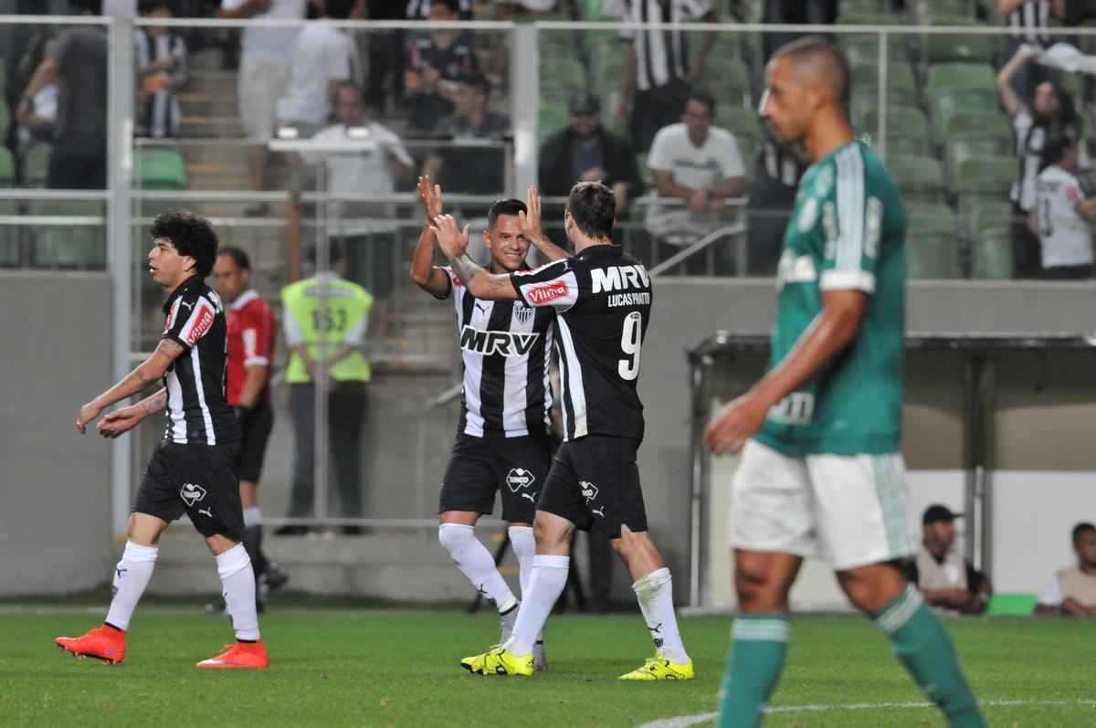 Imagens da partida entre Atltico e Palmeiras, no Independncia, pela 20 rodada do Campeonato Brasileiro