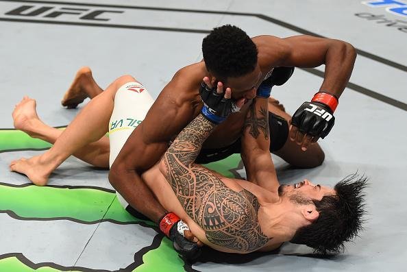 Na luta coprincipal da noite, Erick Silva decepcionou diante de Neil Magny e foi derrotado por deciso dividida 