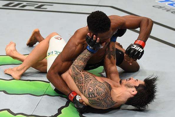 Na luta coprincipal da noite, Erick Silva decepcionou diante de Neil Magny e foi derrotado por decisão dividida