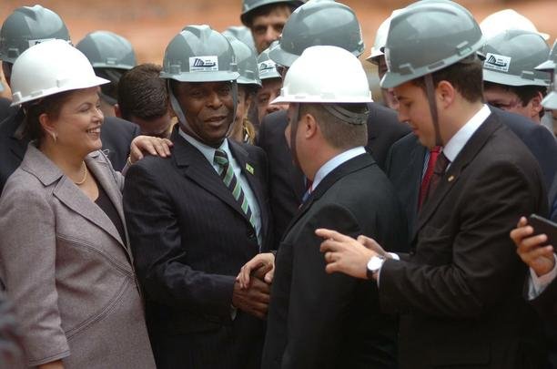 Em 2011, Pel visitou as obras de modernizao do Mineiro na companhia da presidente Dilma Rousseff