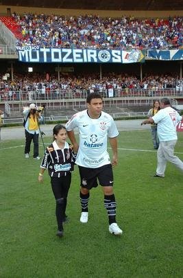 19/07/2009 - Ronaldo no jogo contra o Cruzeiro, no qual marcou um gol